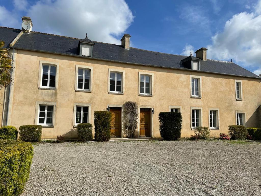 Le Clos Du Bas Courtil Guesthouse B&B Omaha Beach Osmanville Exteriér fotografie